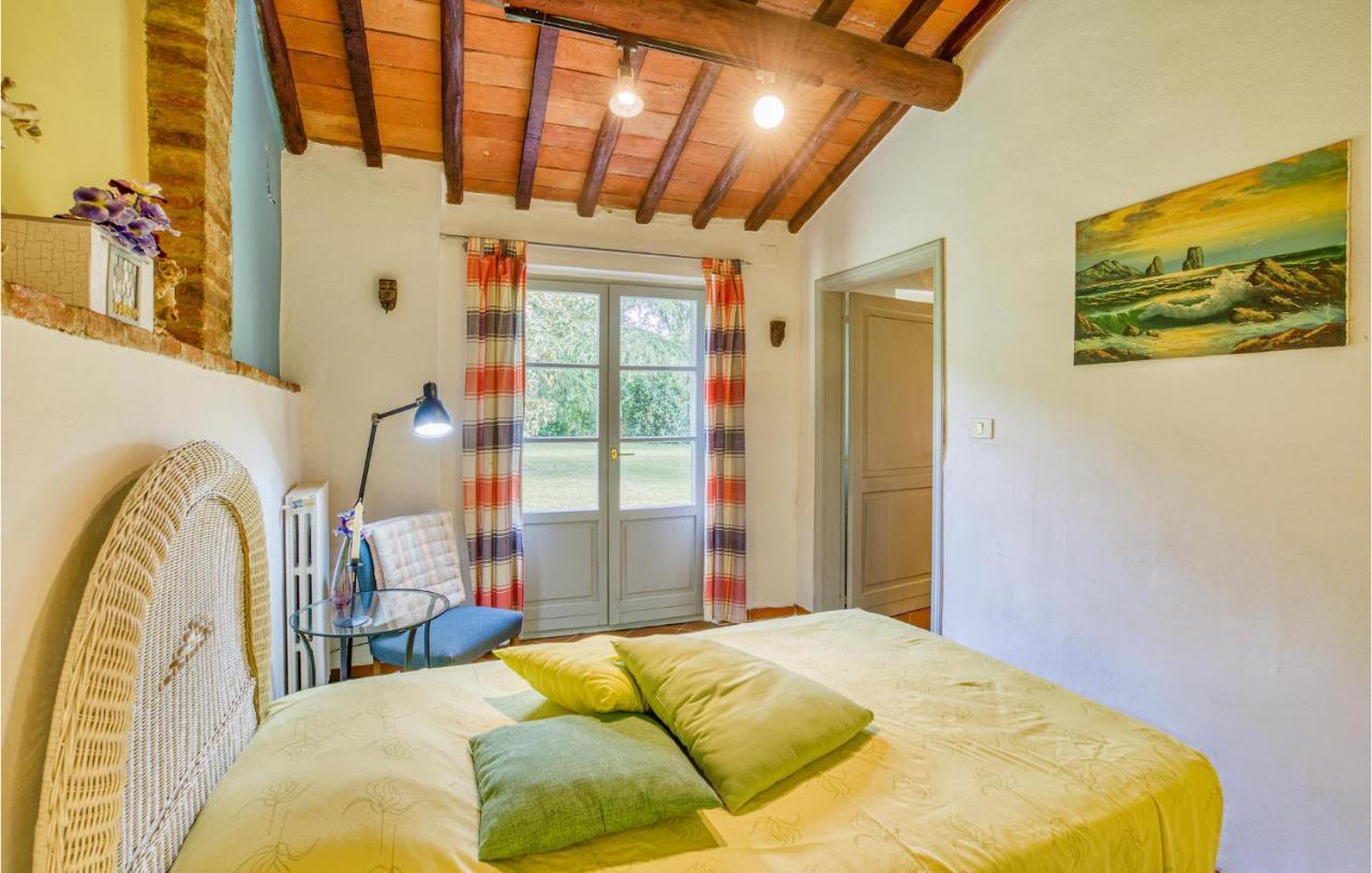 Amazing home in Foiano with 5 Bedrooms, WiFi&Outdoor swimming pool Foiano Della Chiana Buitenkant foto