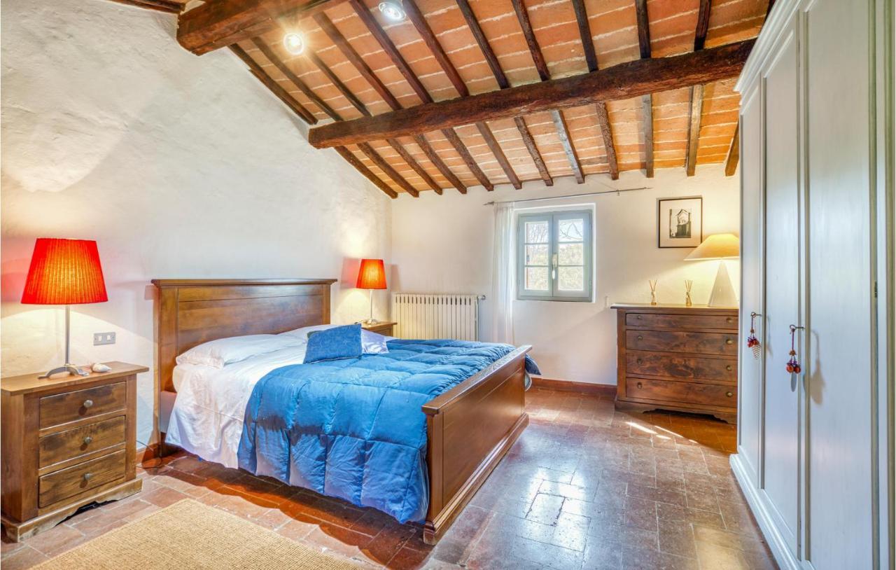 Amazing home in Foiano with 5 Bedrooms, WiFi&Outdoor swimming pool Foiano Della Chiana Buitenkant foto